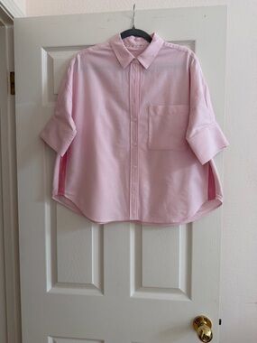 Women’s  Pink Short-Sleeve Button-Up Shirt. Anthropology. Tag removed. M